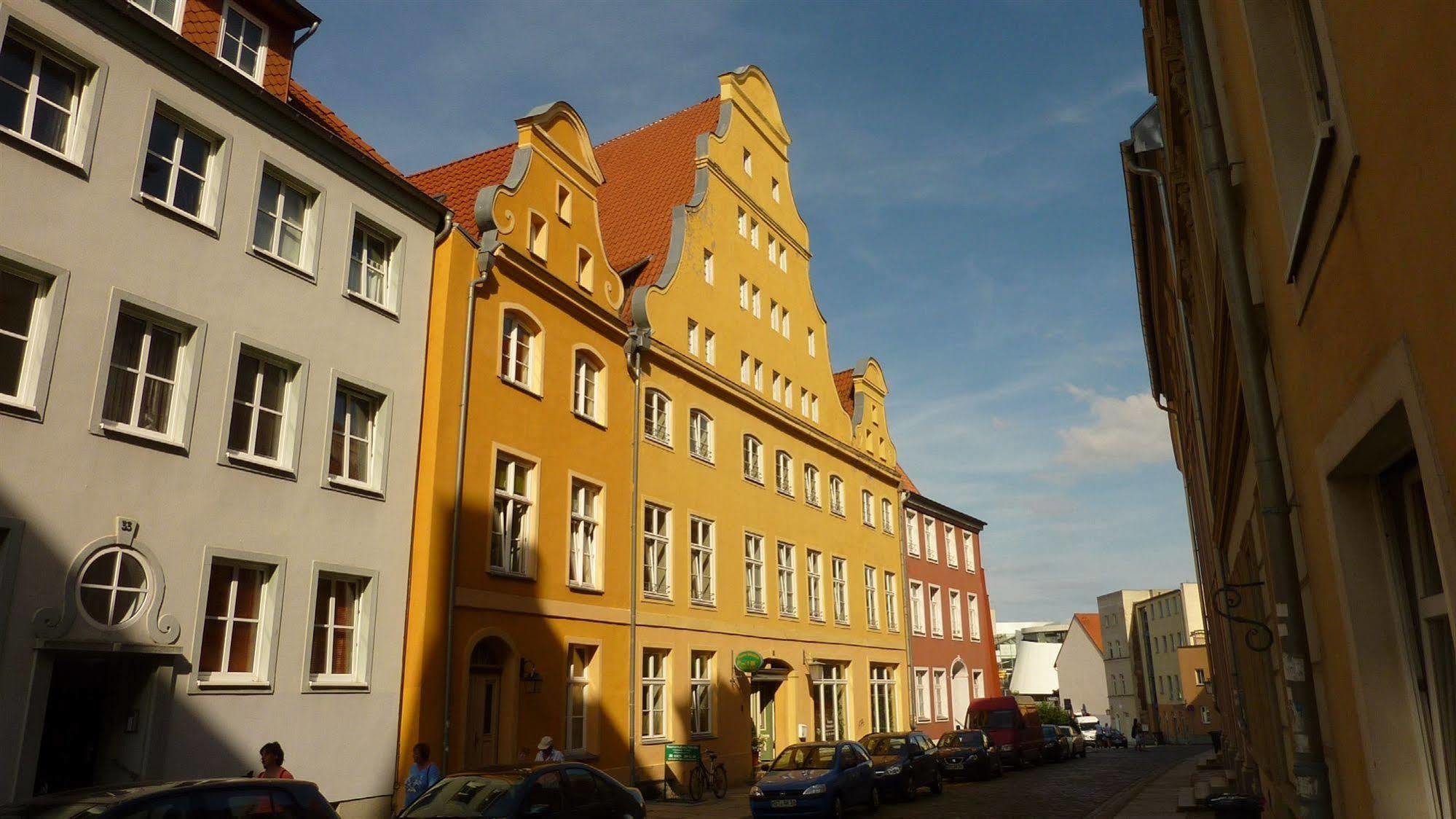 Altstadt Pension Hafenblick Штральзунд Екстер'єр фото